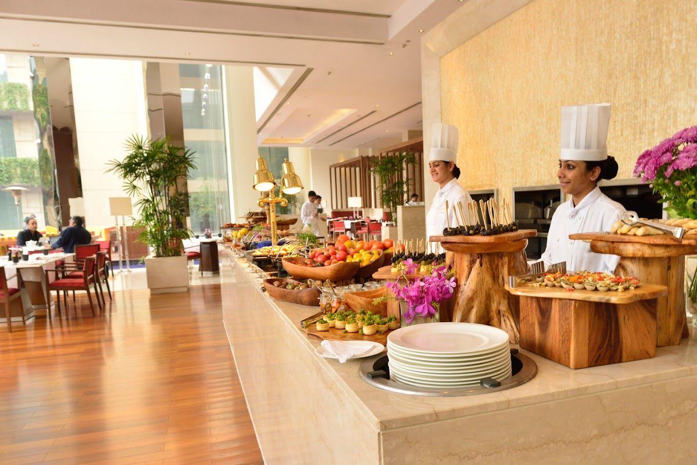 Threesixtyone Degrees, The Oberoi