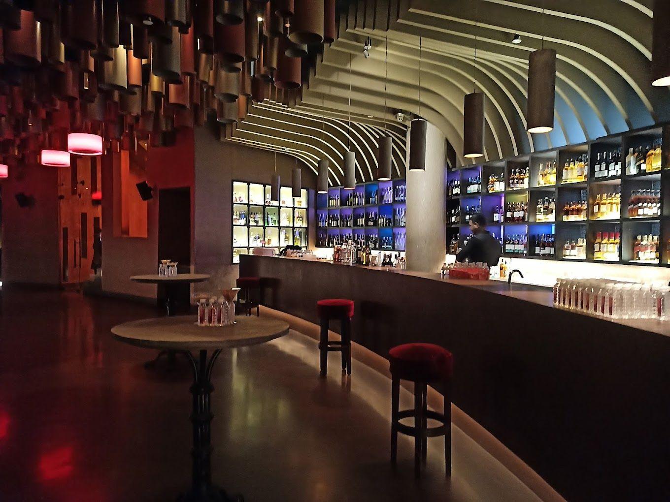 Story Club And Lounge