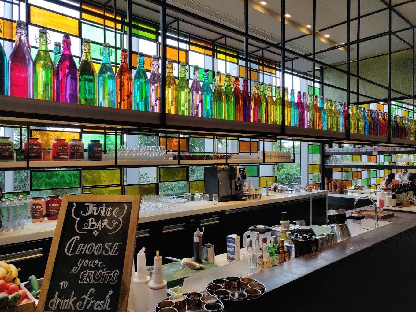 Juniper Bar - Andaz Delhi