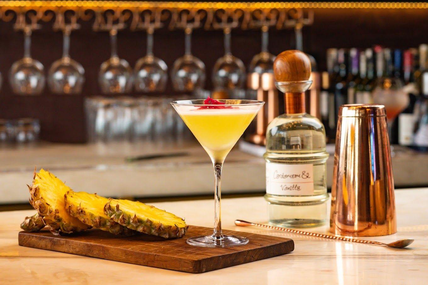 Juniper Bar - Andaz Delhi