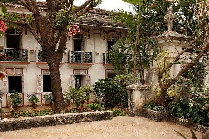 Houses of Goa + Shopping at Mario Miranda Gallery + Shiksha Niketan school