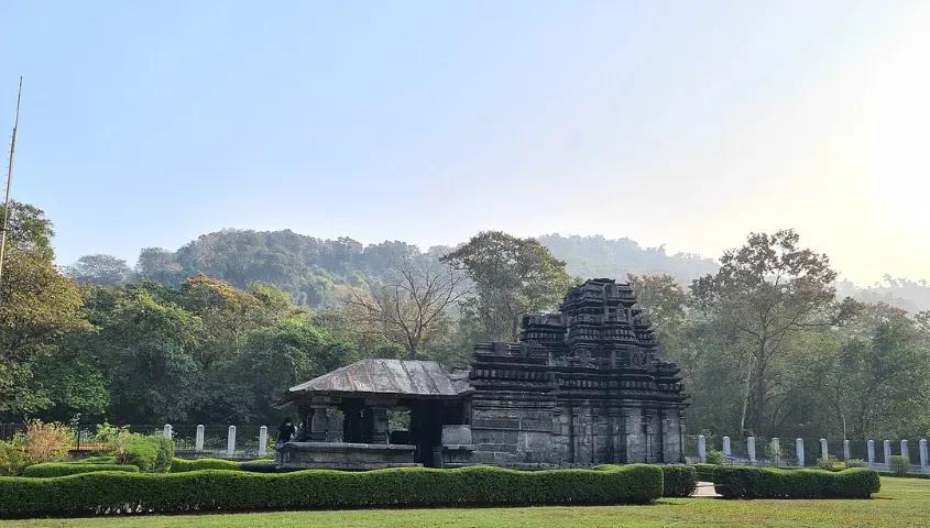 Kadamba Shri Mahadeva Temple, Tambdisurla