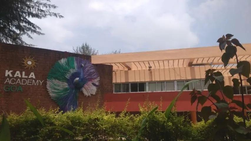 Miramar + Planetarium (Goa Science Centre & Planetarium), Kala Academy (seafront), Bhagwan Mahavir Children's Park (seafront)