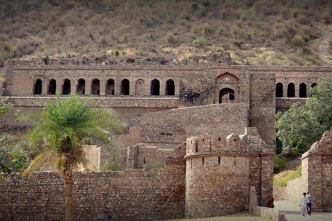 Full-Day Private Chand Baori Step well & Bhangarh Tour