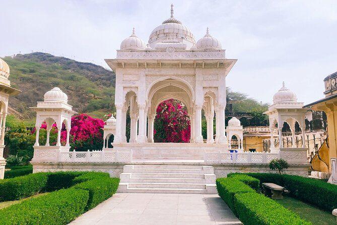 Explore Full Day Jaipur Sightseeing By Car and Guide