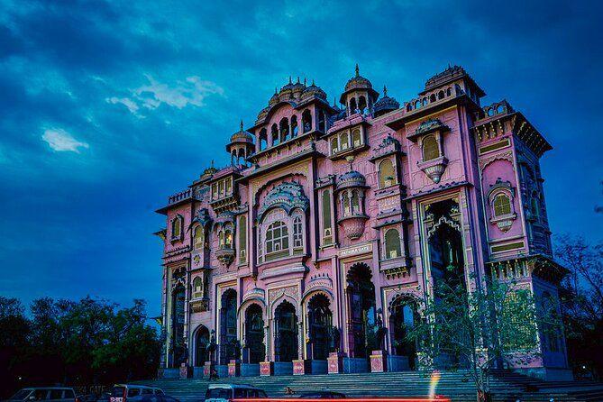 Private Jaipur Night Tour with Nahargarh Sunset Viewpoint