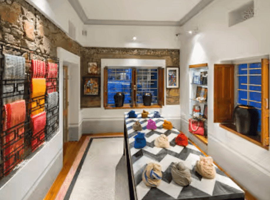 Jaipur Modern