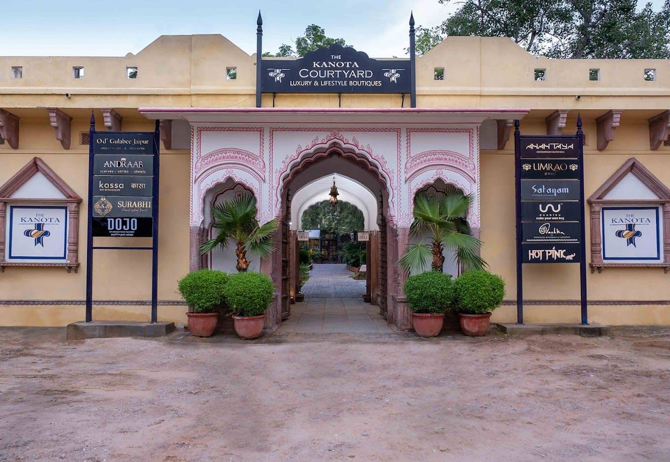 Narain Niwas Palace’s The Kanota Courtyard