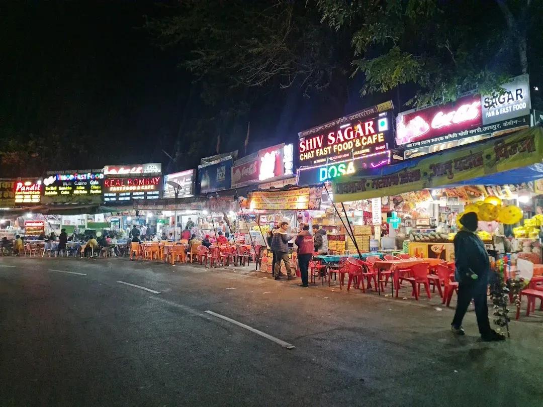 Fatehsagar Lake Food Court