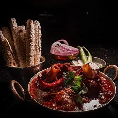 Sheesh Mahal, The Leela Palace