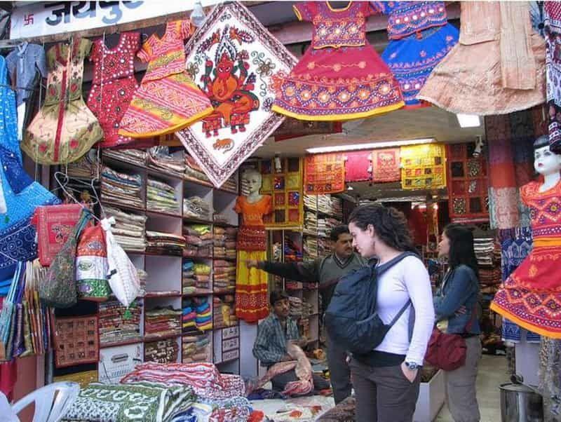 Lake Palace Road Market