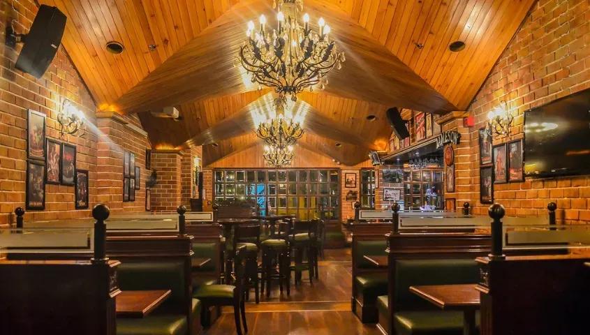 temp_image_subpoi_The_Chatter_House_DEL_Meta_C2_CATFBD_subcat_F6_4_0_7c0d12c676